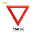 AB3b - Panneau de signalisation avancé de cédez le passage à 150 mètres