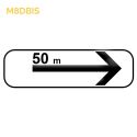 Photo : M8d bis - Panonceau section de stationnement à droite avec distance 350 x 150 mm (1 rail au dos) - Classe 1 (T1)