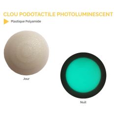 Clou podotactile blanc photoluminescent