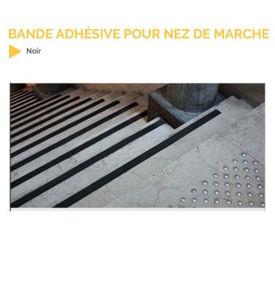 Mise en situation bande antidérapante escalier noire