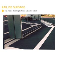 Bande de guidage extérieure en résine thermocollée - Exemple d'utilisation sur un parking