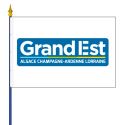 Photo : Drapeau Grand Est bâtiment public Maille 115 g - Drapeau sur hampe 20 x 30 cm