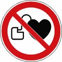 Panneau Interdit aux personnes porteuses d’un stimulateur cardiaque - P007