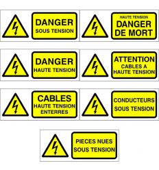 Panneau d'avertissement « Danger tension électrique et texte d'information »