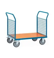 Chariot à ridelles