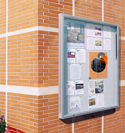 Vitrine d'affichage extérieur Grand format - Porte battante ou levante - 9A4 à 30A4