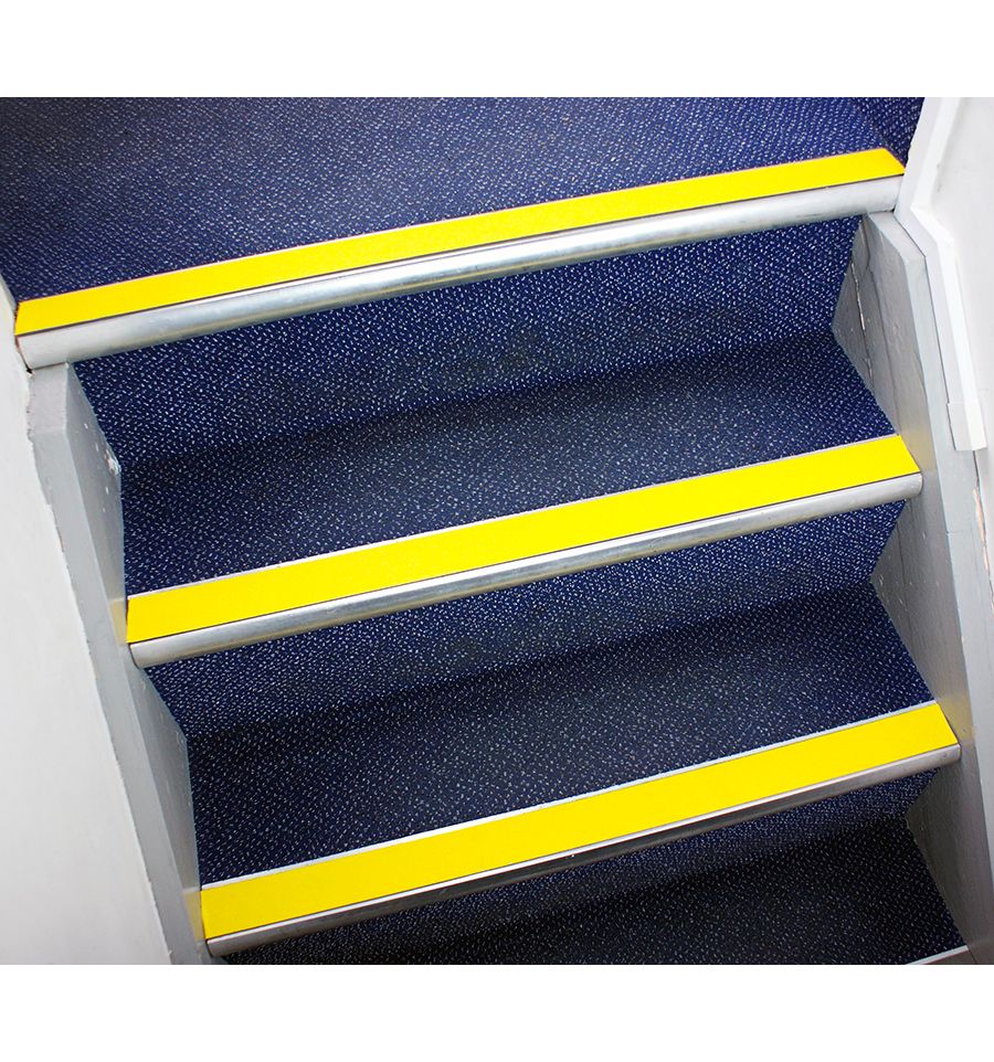 Nez de marche/bordure en vinyle protecteur de bord d'escalier auto-adhésif,  garniture de bord de marches d'escalier, protection de pare-chocs de bord  de bordure d'escalier antidérapante et imperméable : : Bricolage