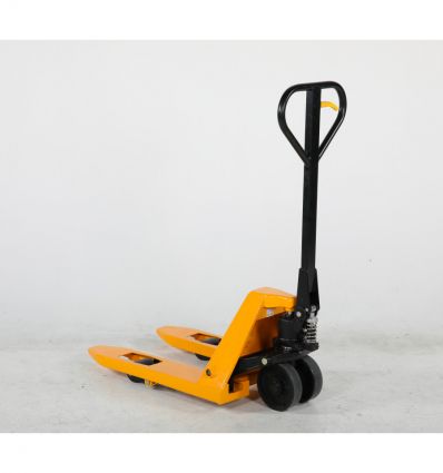 Transpalette court pour demi palette