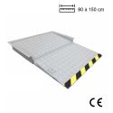 Photo : Rampe encastrable PMR dépliante Noir satiné RAL 9005 - 800 mm - Sans tapis