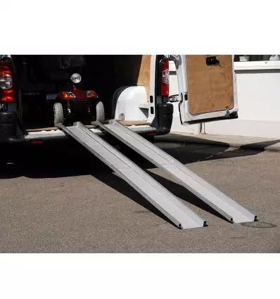 Rampe de chargement à rebords