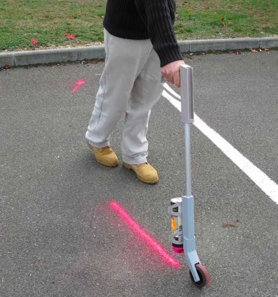 Tracé réalisé par la canne de marquage au sol