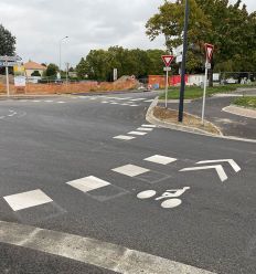 Marquage au sol thermocollé cédez le passage