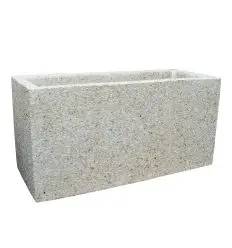 Jardinière en béton rectangulaire