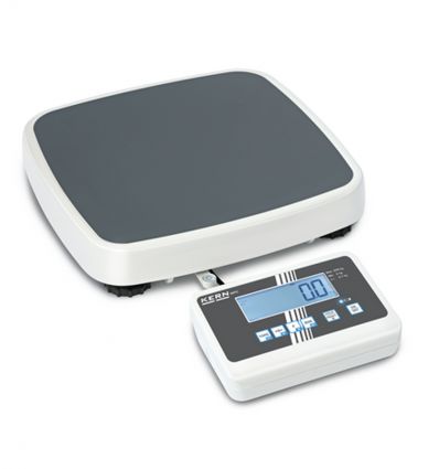 Pese personne professionnel avec écran mobile