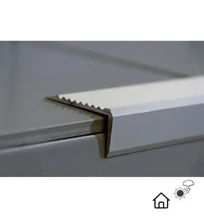Nez de marche alu antidérapante strié 43 x 20 mm