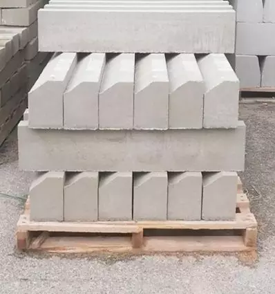 Bordure de trottoir A2 en béton