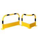 Photo : Arceau de sécurité jaune et noir avec plinthe de protection Angle - L. 650 x l. 650 mm