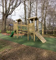 Parc en bois pour enfants de 3 à 12 ans