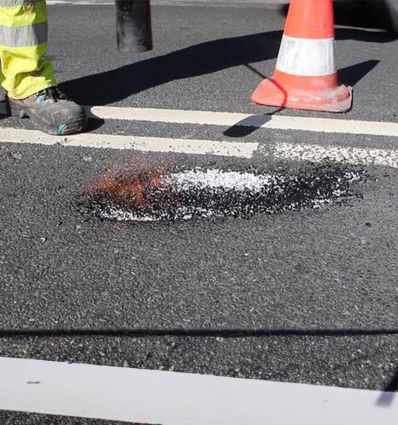 Résine de réparation de chaussée en copeaux 12 kg