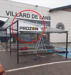 Tympan Signalétique pour Abri Chariot