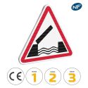 Photo : A6 - Panneau de danger Pont Mobile 500 mm (2 rails au dos) - Classe 1 (T1) - Dos brut