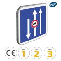 Photo : C24A - Panneau d'indication conditions particulières de circulation 350 x 350 mm  (2 rails au dos) - Classe 1 (T1) - Dos brut