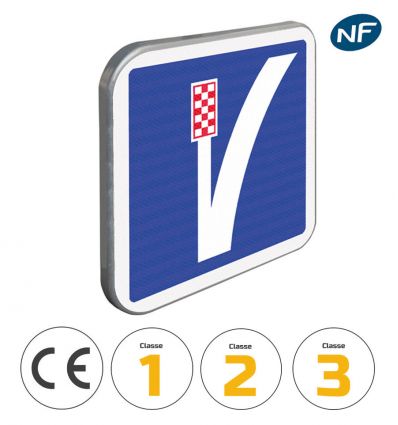 C26B - Panneau d'indication d'une voie de détresse à gauche avec pictogrammes de classes et normes
