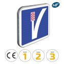 Photo : C26B - Panneau d'indication d'une voie de détresse à gauche 350 x 350 mm  (2 rails au dos) - Classe 1 (T1) - Dos brut