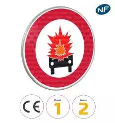 B18a - Panneau accès interdit aux véhicules transportant des matières explosives ou facilement inflammables