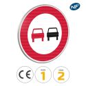 Photo : B3 - Panneau interdiction de doubler tous les véhicules à moteur 450 mm (2 rails au dos) - Classe 1 (T1) - Dos brut