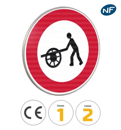B9e - Panneau accès interdit aux voitures à bras
