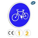 Photo : B22a - Panneau piste ou bande obligatoire pour cyclistes 450 mm (2 rails au dos) - Classe 1 (T1) - Dos brut