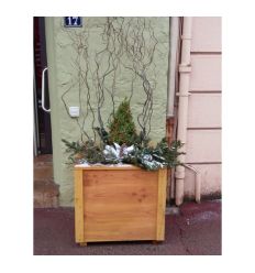 Bac à fleurs carré en bois