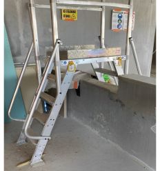 Saut de loup de chantier en tôle damier aluminium