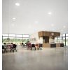 Installation de dalles de faux plafond 60x60 acoustiques dans une cafétéria