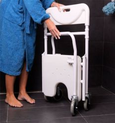 Chaise de Douche PMR Pliée