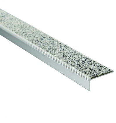 Nez de marche en alu avec minéral antidérapant gris tente grande largeur 59 x 20 mm extérieur