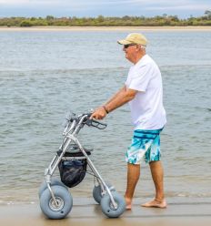 Utilisation déambulateur de plage