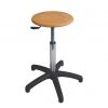 Tabouret d'atelier sur patins