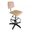 Chaise d'atelier avec repose pied sur patins