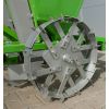 Planteuse de pomme de terre avec roue métallique