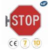 AB4 - Balise murale stop perpendiculaire de face