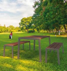 Table de pique nique espaces vert en plastique recyclé