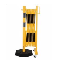 Barrière extensible avec poteau mobile fermé