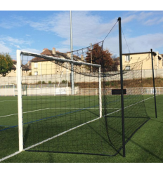 Mât arrière but de foot zoom