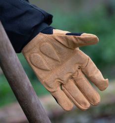 Gant de précision paume en action