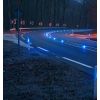 Plot routier solaire LED encastré 50 tonnes Bleu mis en situation sur la route