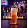 Verre tube sur comptoir de bar