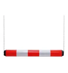Limiteur de hauteur réfléchissant rouge-blanc suspendu par deux chaînes
