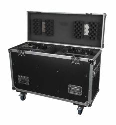 Flight case ouvert avec lyres